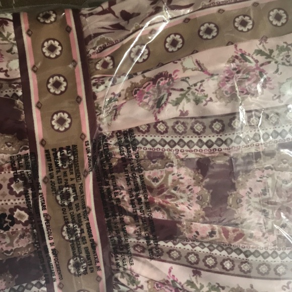 Gal meets glam Liza dress - Picture 5 of 8